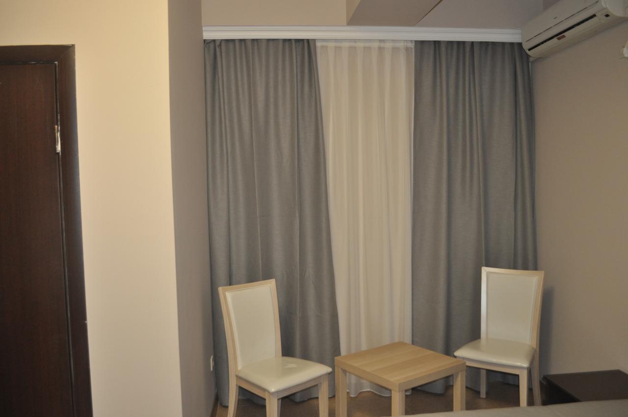 Inn Volna Gudauta Ngoại thất bức ảnh